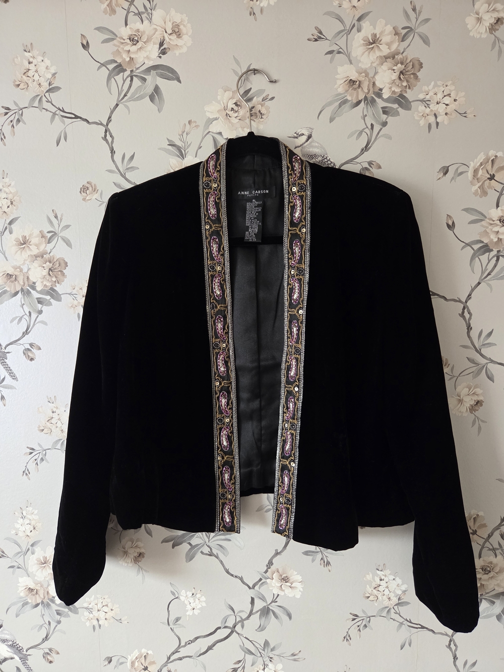 Anne Carson Petite, Black Velvet Open Blazer with Beaded Trim, Size Petite Large